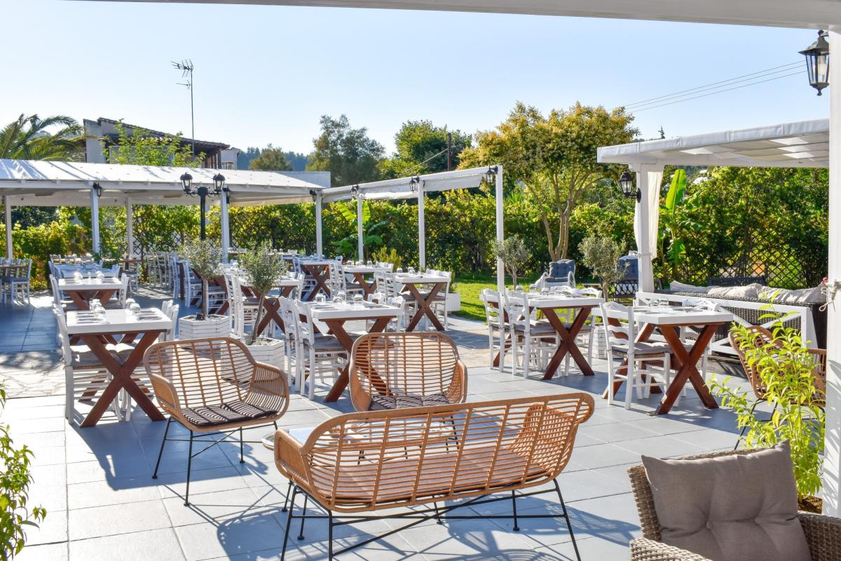 Salt And Pepper Restaurant, Skiathos Online Reservations e