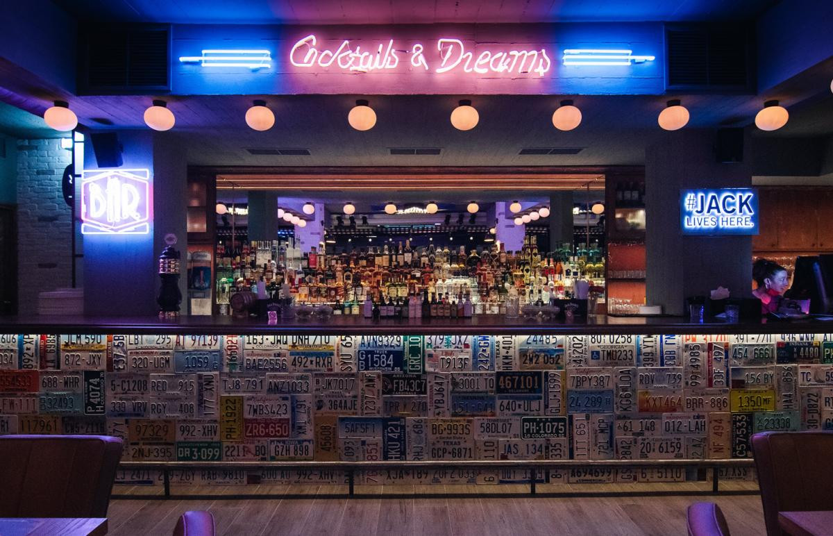 Sloppy Joe American Bar & Grill, Marina Zeas Online Reservations e