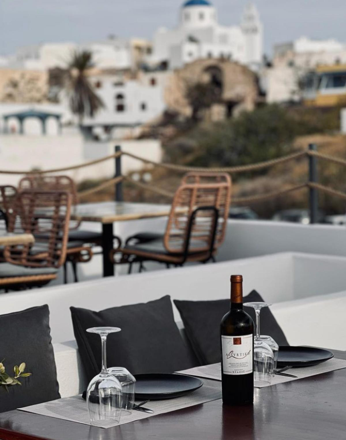 Tephra cocktail bar, Santorini Oia Online Reservations e