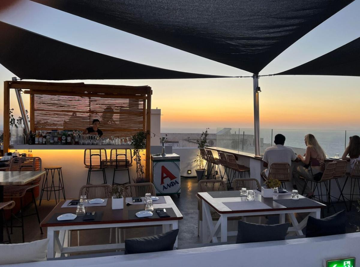 Tephra cocktail bar, Santorini Oia Online Reservations e